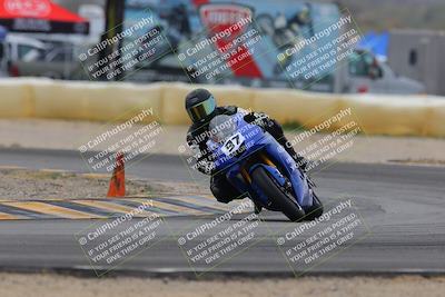 media/Jan-15-2023-SoCal Trackdays (Sun) [[c1237a034a]]/Turn 2 Set 1 (1145am)/